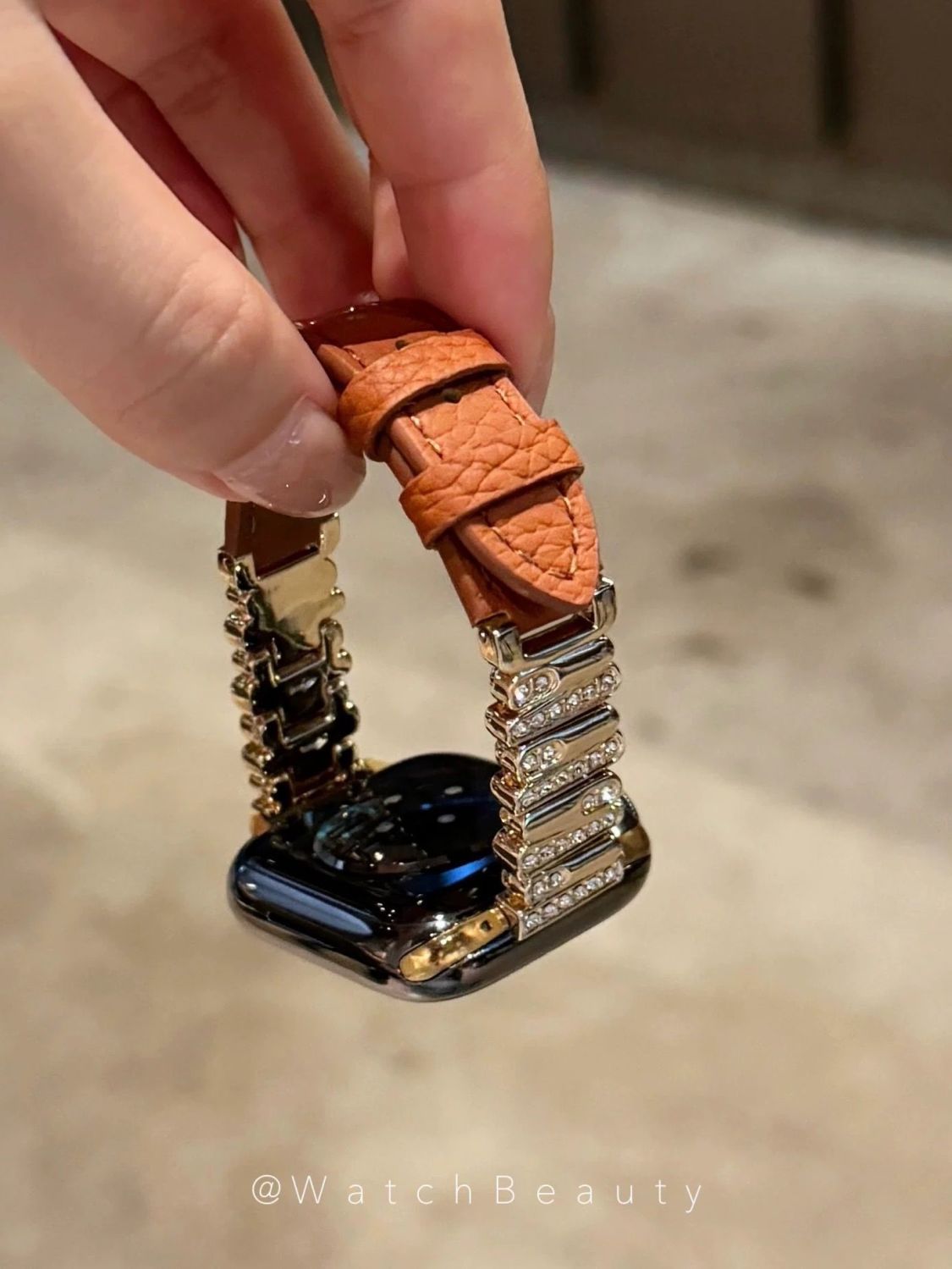 Luxury Apple Watch Band – Crystal & Leather Edition