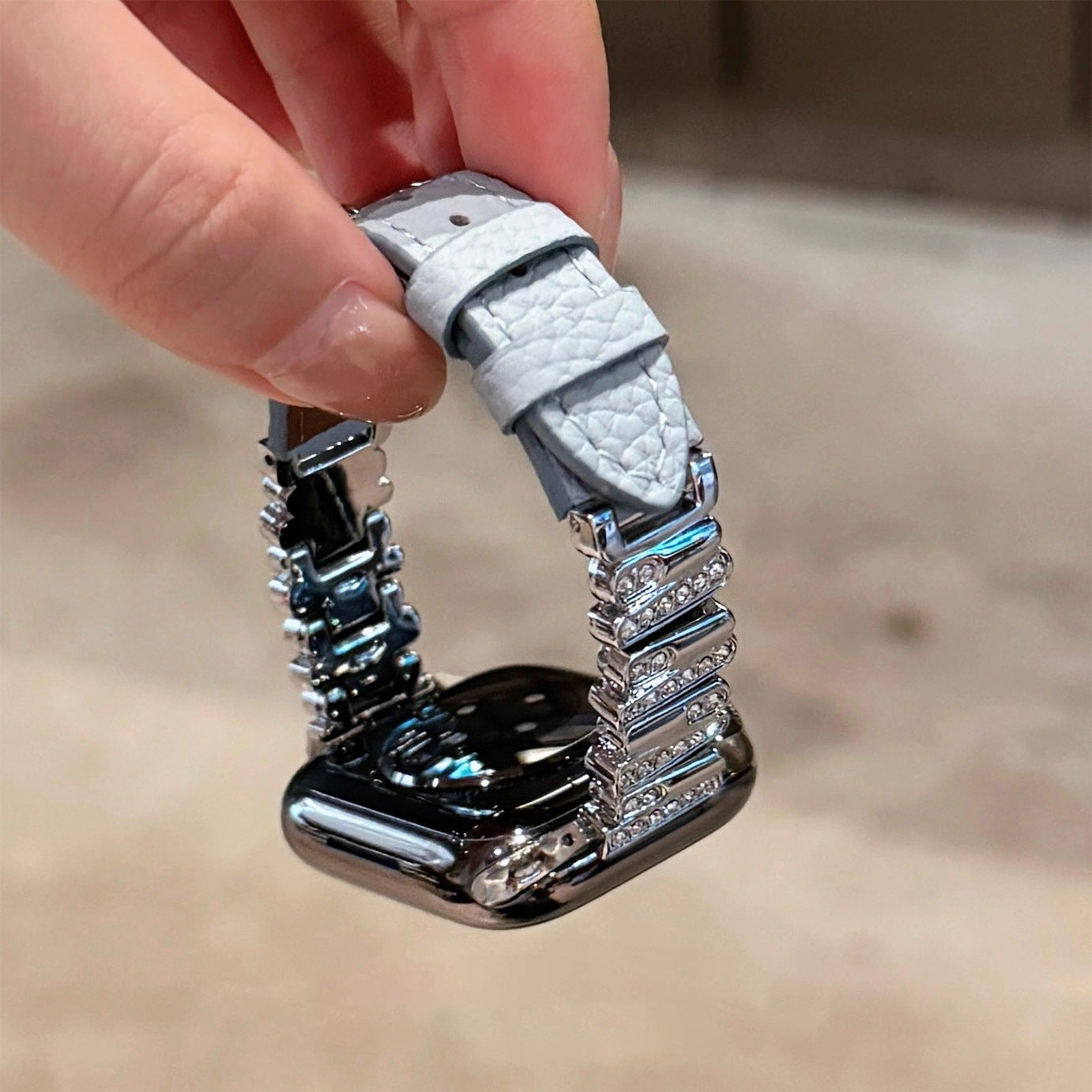 Luxury Apple Watch Band – Crystal & Leather Edition